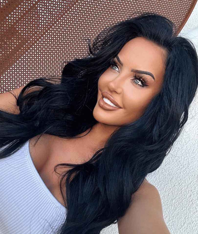 Dollface Cosmetics & Academy Image